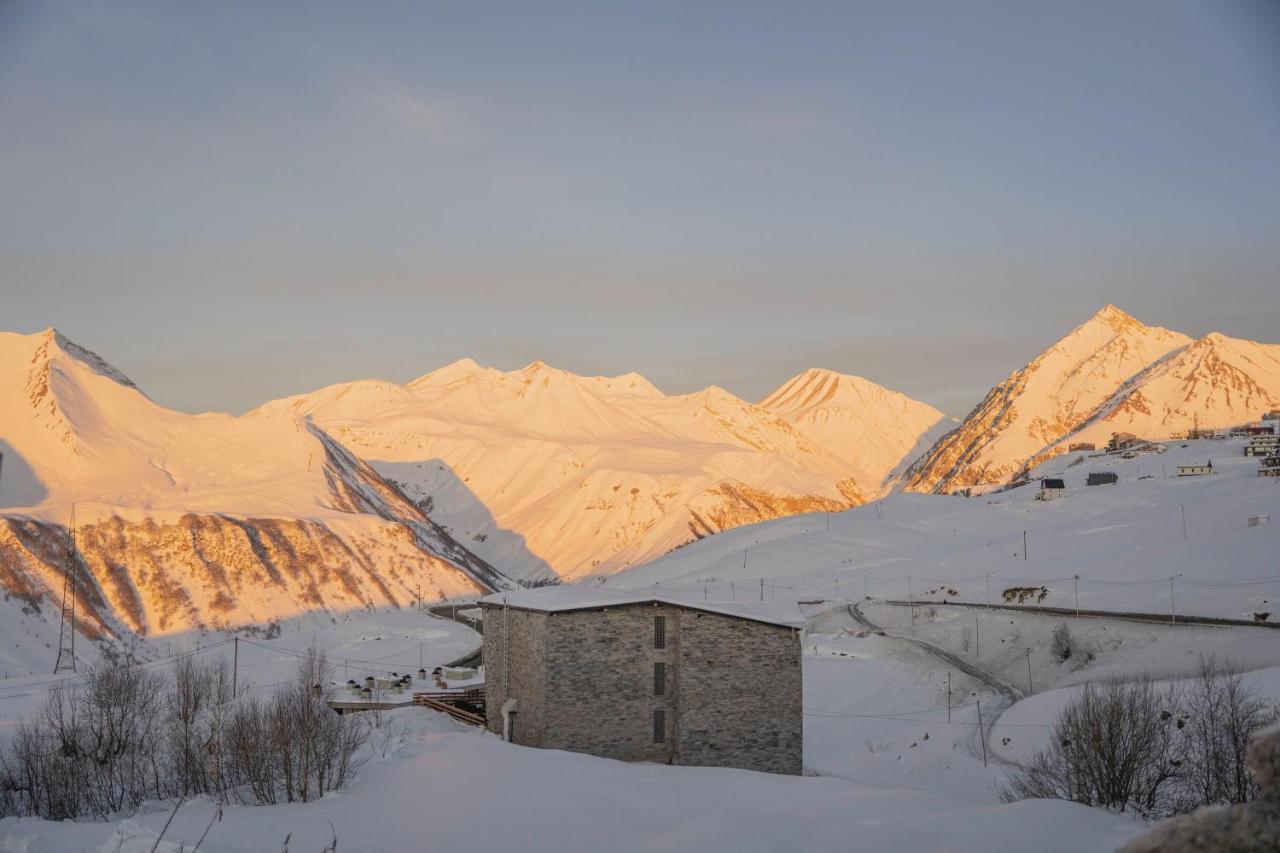 Gudauri Diamond Hotell Eksteriør bilde